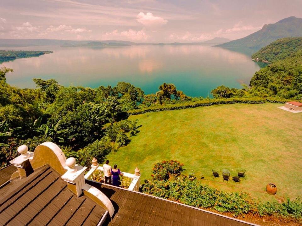 Ataalaya Farmhouse Batangas Exteriör bild