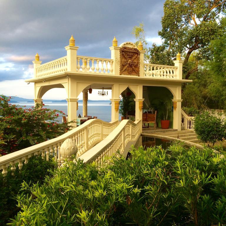 Ataalaya Farmhouse Batangas Exteriör bild